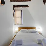 Avec 2 Chambres, Bureau Et Wifi Fibre Appartamento