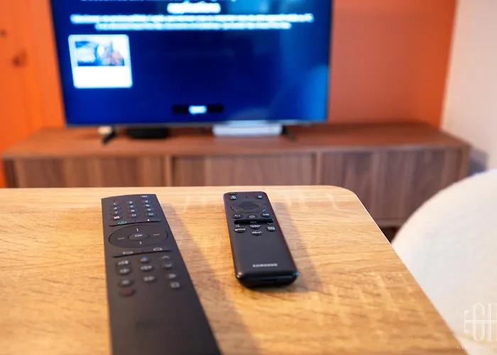 Apartament Avec 2 Chambres, Bureau Et Wifi Fibre