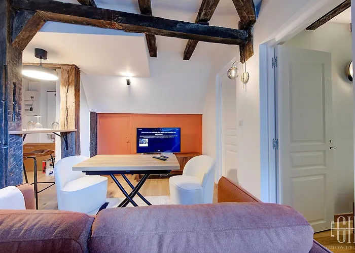 Avec 2 Chambres, Bureau Et Wifi Fibre Апартаменти *